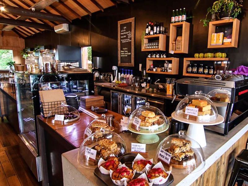 E2E Premium Editorial Cafe